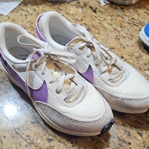 Nike Women's Cream and Purple Sneakers
